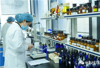 納澳集團：科研“活水”激蕩護膚品研發(fā)創(chuàng)新動脈